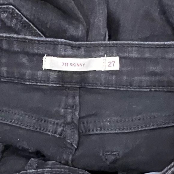 Levi’s Black 711 Distressed Skinny Jeans Size 27 Women’s - Picture 2 of 6